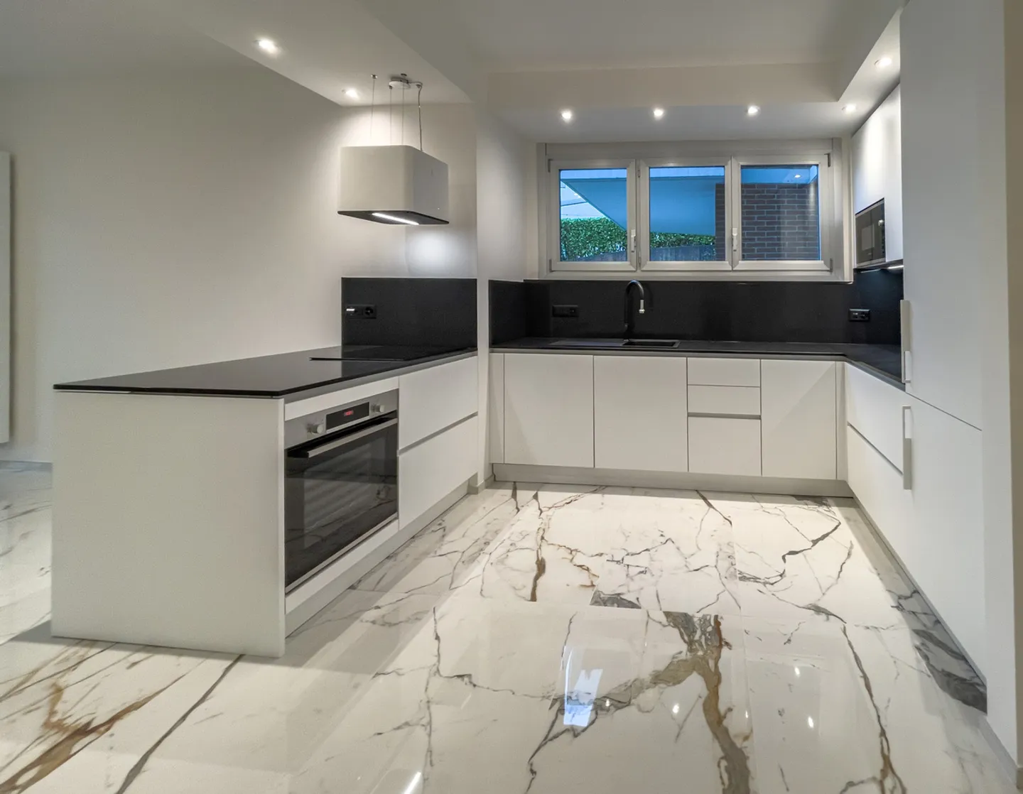 Renovierte Wohnung mit Seeblick - Foto 5 von 14