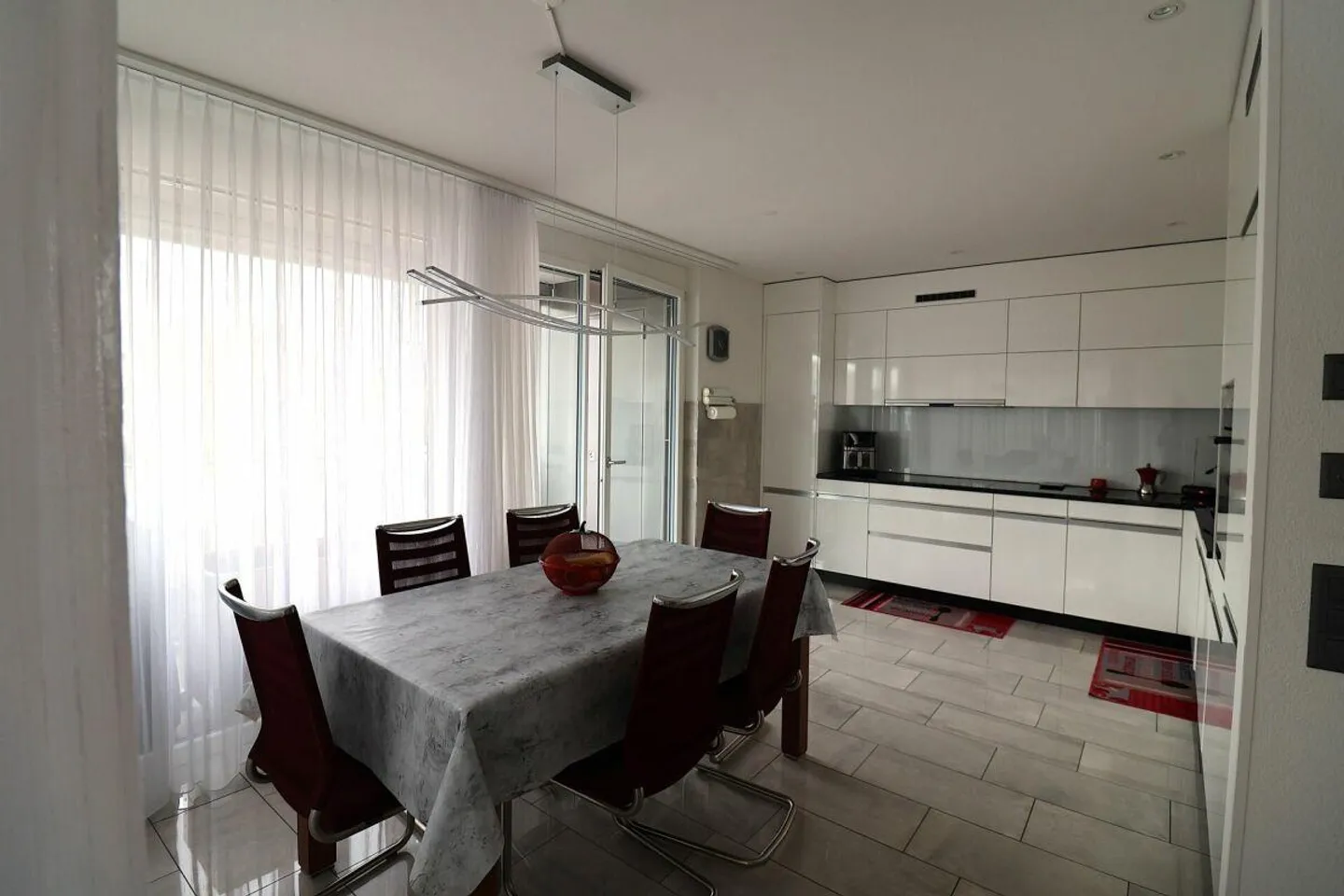 Bright condominium in a family-friendly neighborhood - underground parking space included in the purchase price - Photo 5 of 11