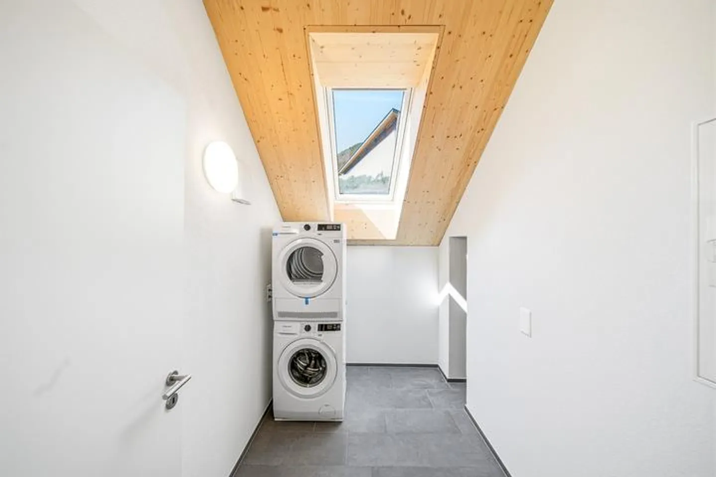 Modernes Penthouse mit Bergblick - Foto 5 von 8