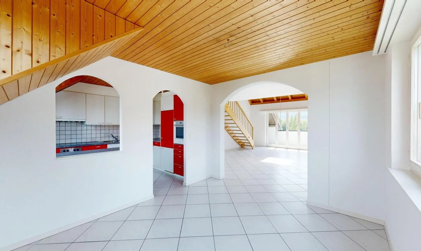 Spacious Maisonette with Gallery, Aare View and Swedish Stove - Photo 4 of 11