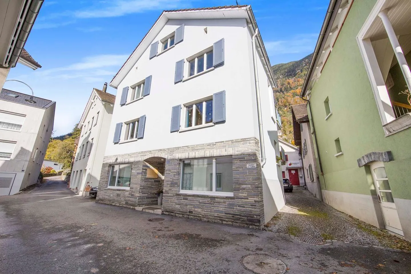 Proprietà di investimento con opportunità di sviluppo nel cuore di Altdorf - Foto 3 di 11