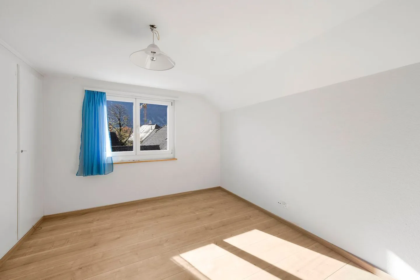 Proprietà di investimento con opportunità di sviluppo nel cuore di Altdorf - Foto 5 di 11