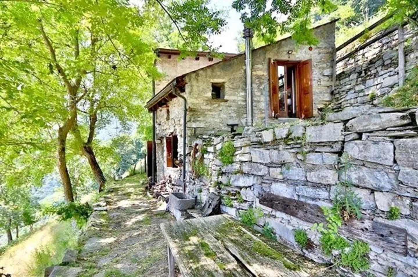 rustico i 5 locali nella natura, molto tranquilla e soleggiata - Foto 1 di 20