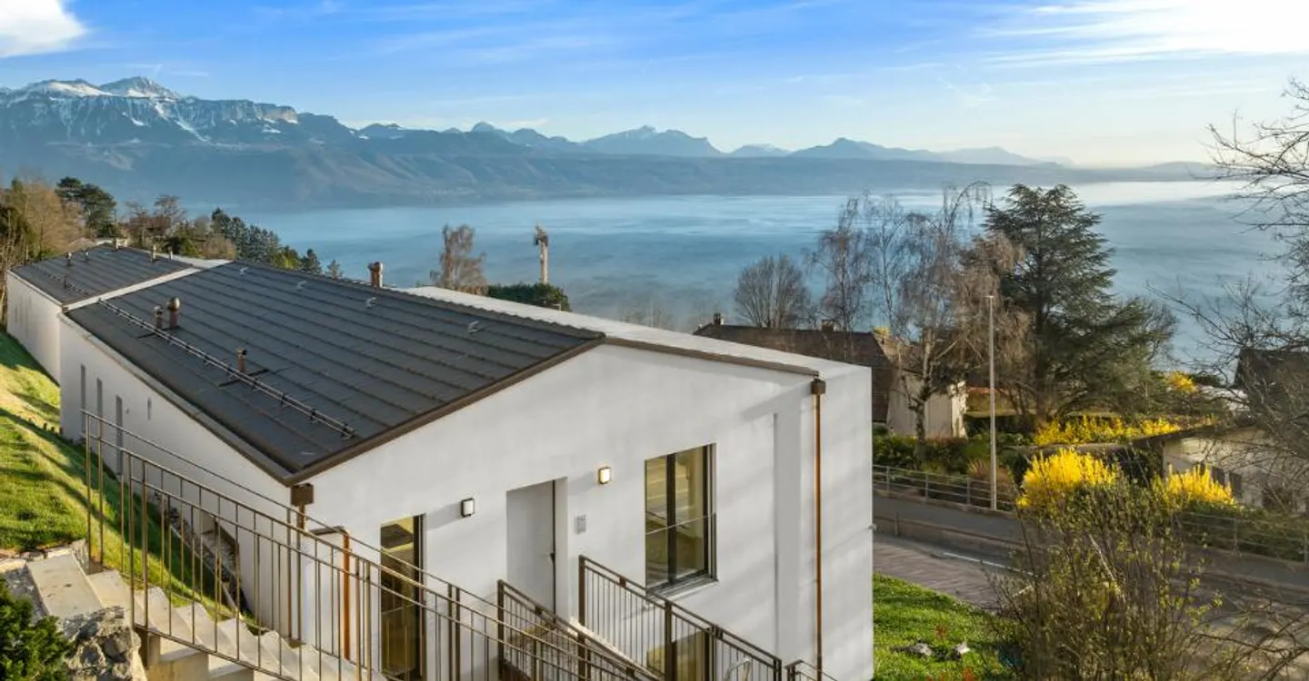Appartamento moderno con vista lago - Foto 3 di 12