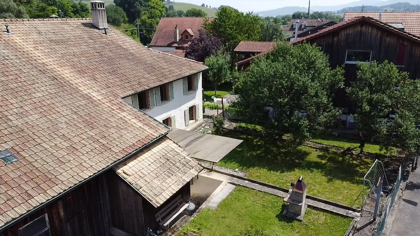 Casa con grande potenziale? Ideale per appassionati di fai-da-te o investitori - Foto 4 di 13