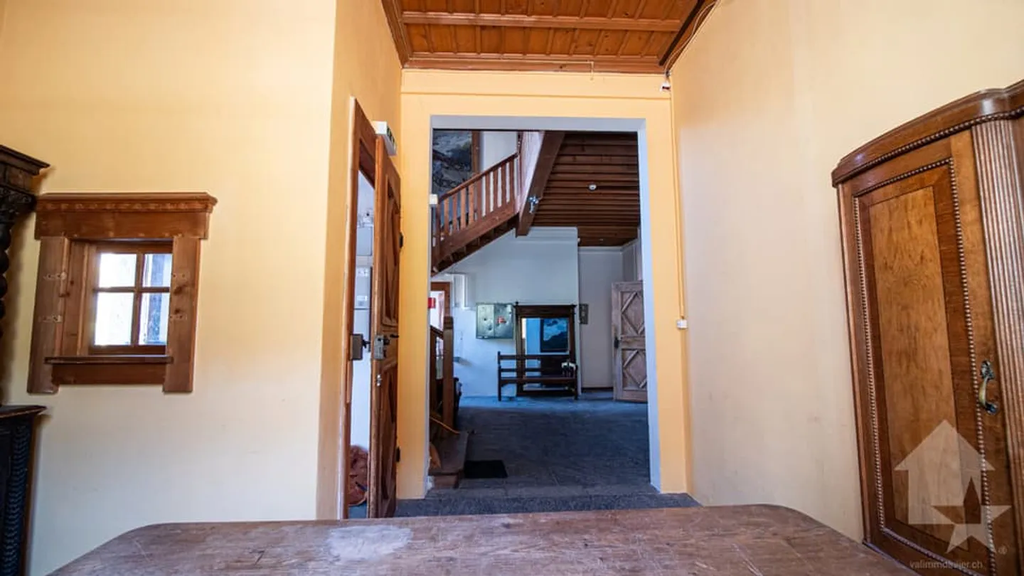 Majestic Master Residence on a Magnificent Wooded Plot - Photo 9 of 13