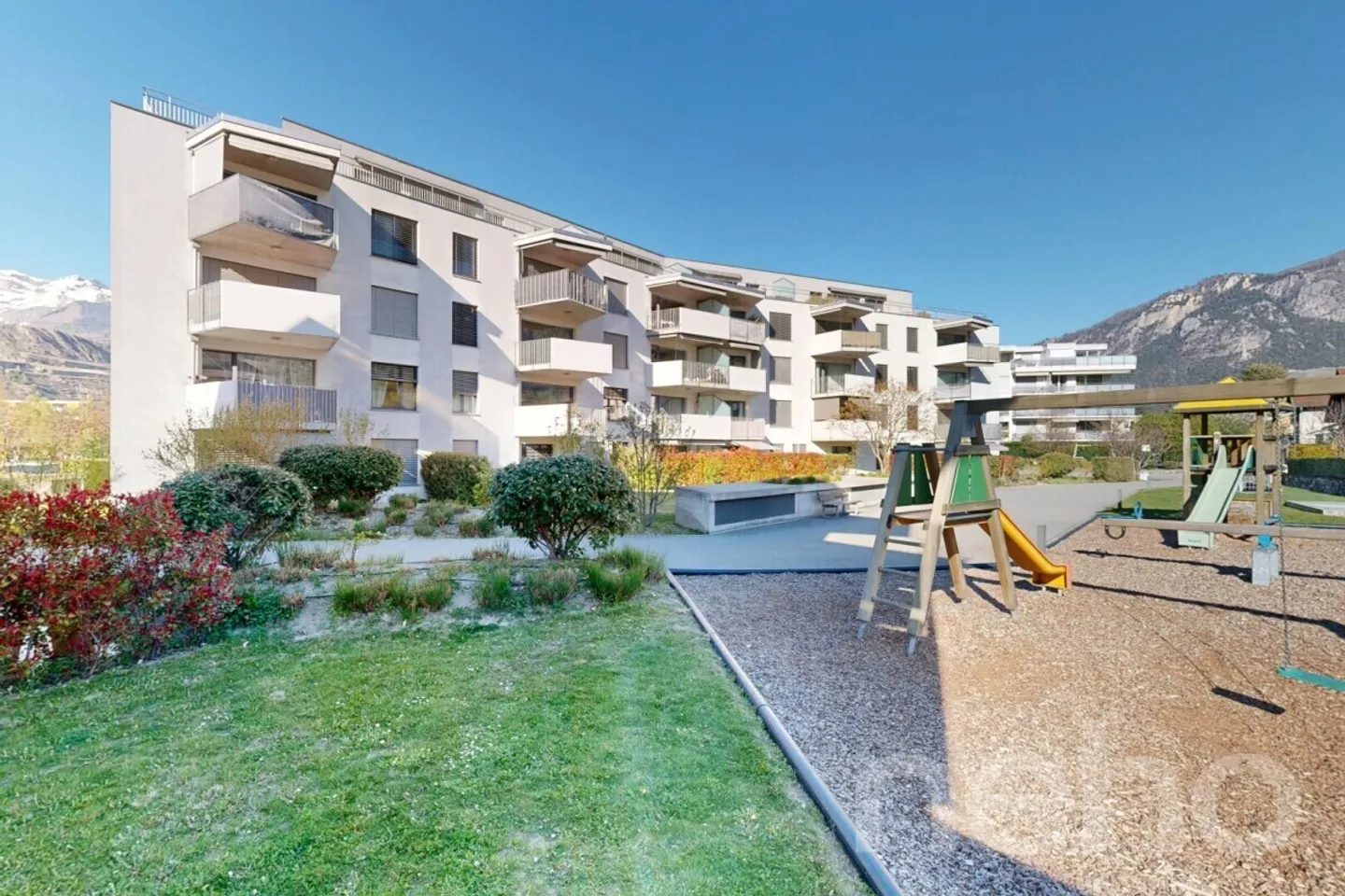 Bel appartement de 3,5 pièces au dernier étage à Sion avec grande terrasse - Photo 8 sur 12