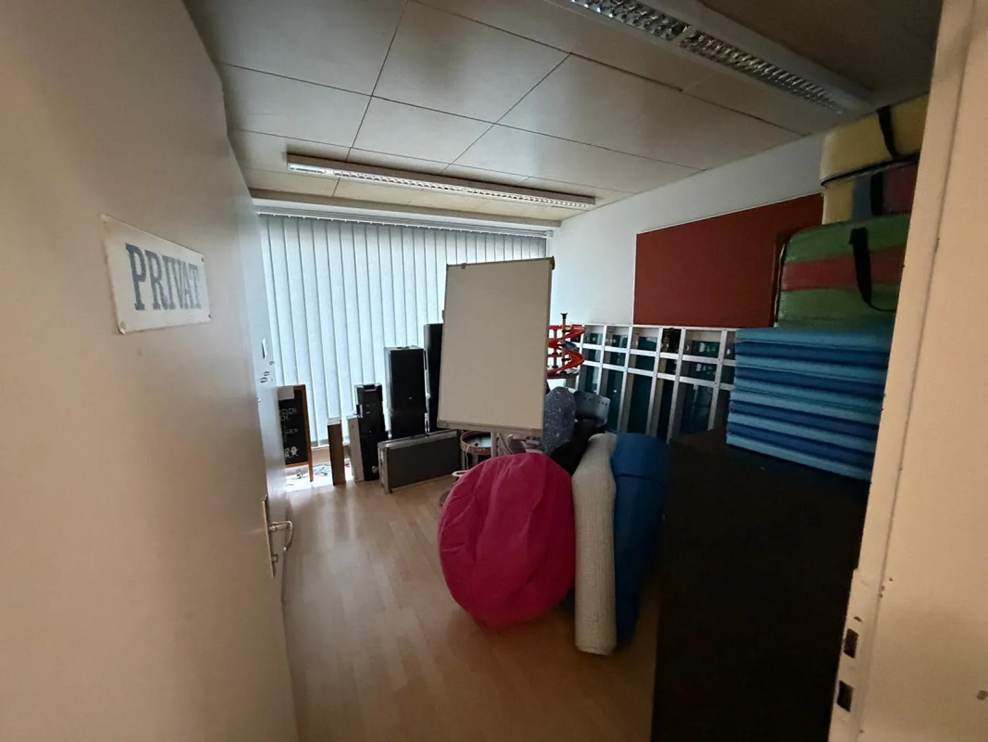 Multipurpose premises in a central location in Baar - Photo 10 of 13