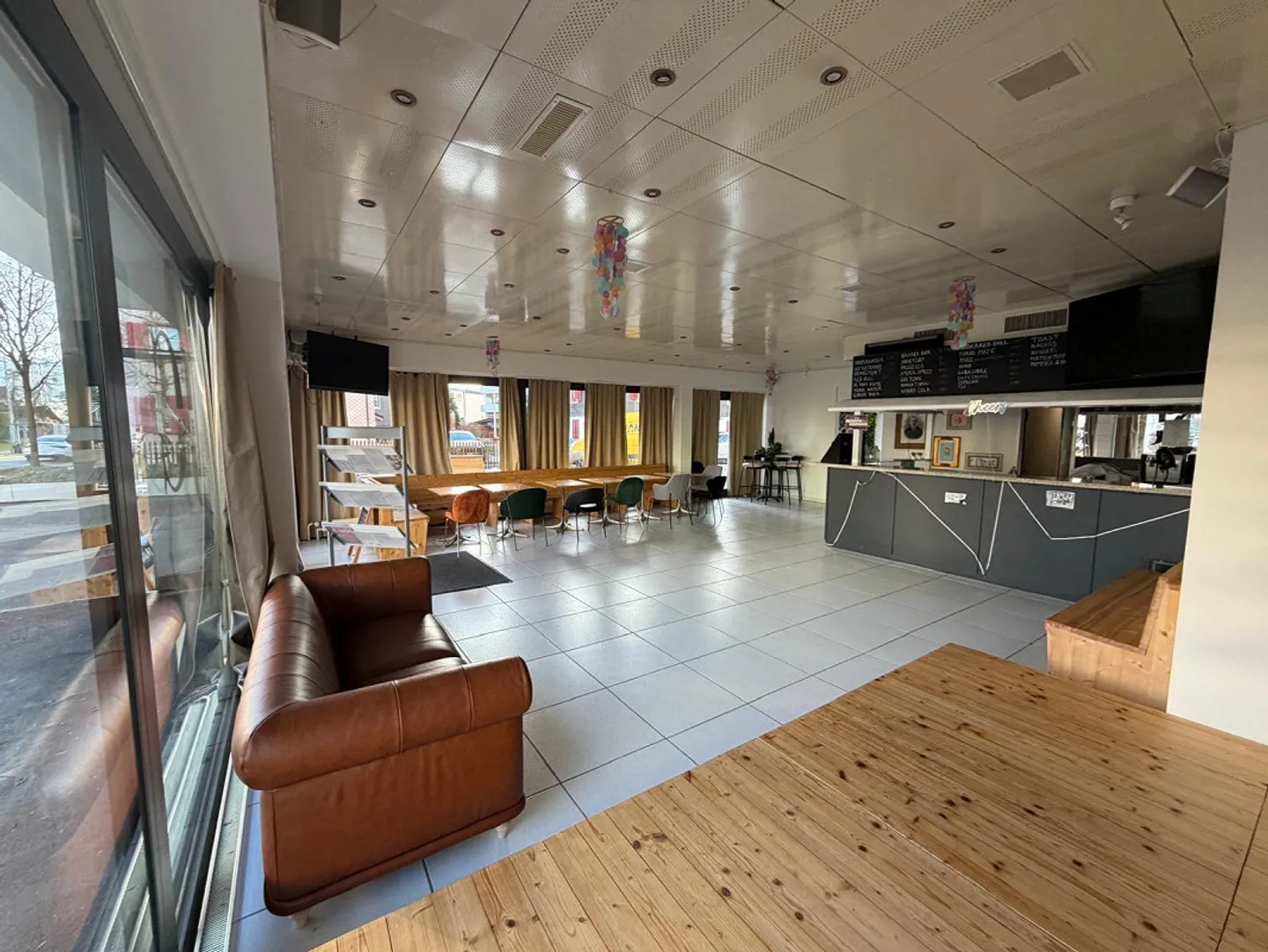 Multipurpose premises in a central location in Baar - Photo 6 of 13