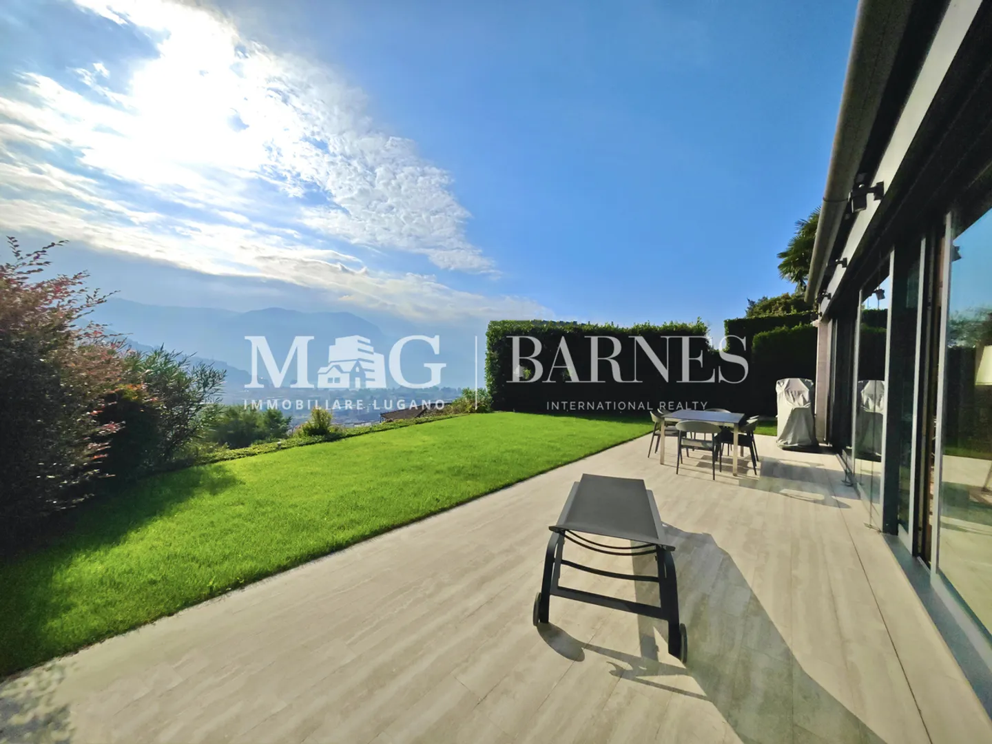 Lugano : Appartement 4.5 pièces avec terrasse et jardin vue sur le lac - Photo 20 sur 24