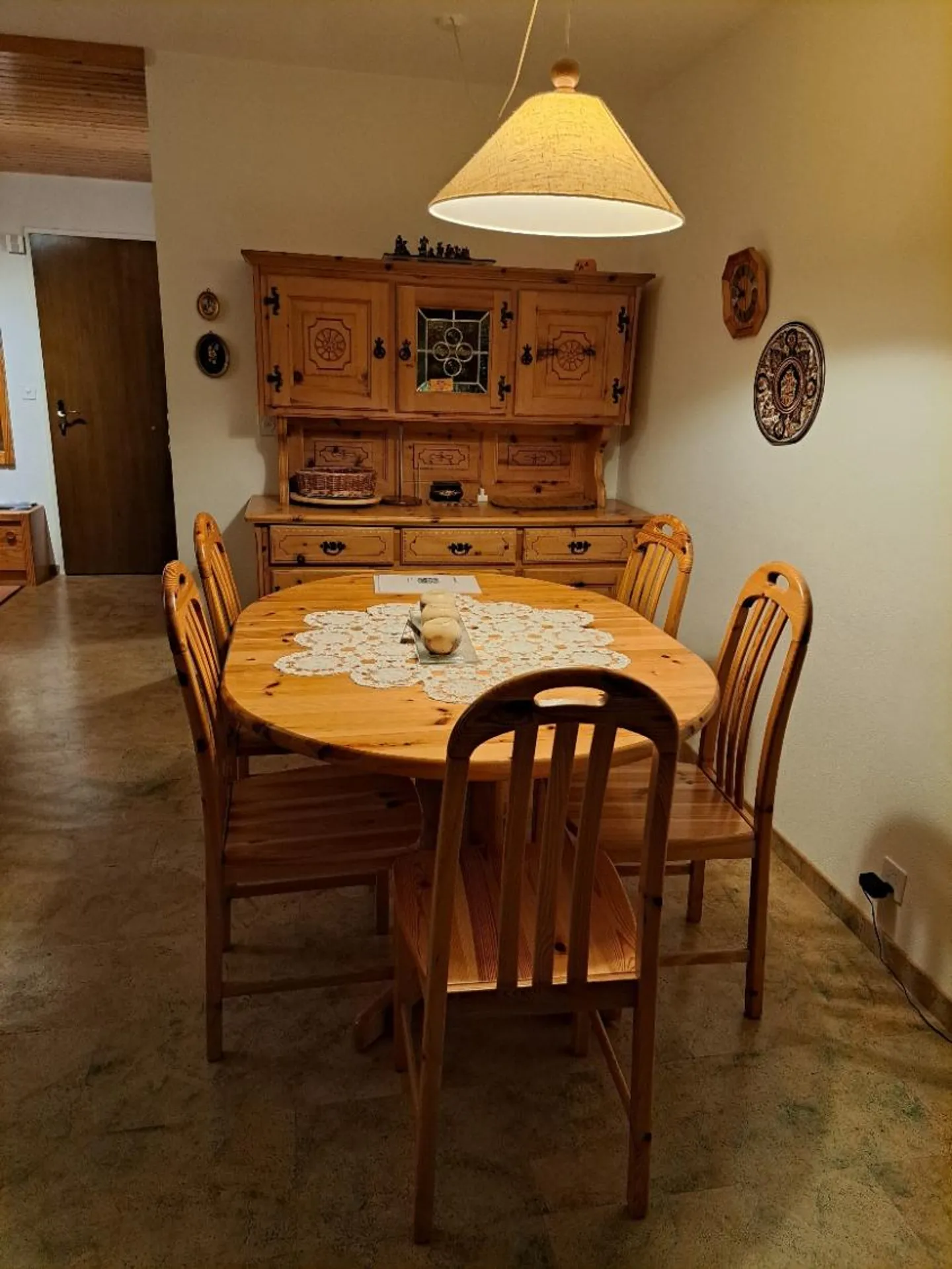 Appartement rénové avec terrasse - Photo 1 sur 6