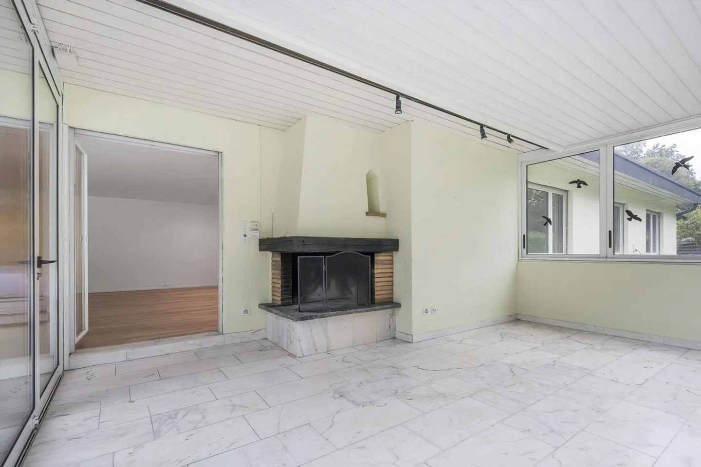 Affascinante casa unifamiliare con piscina - Foto 8 di 13