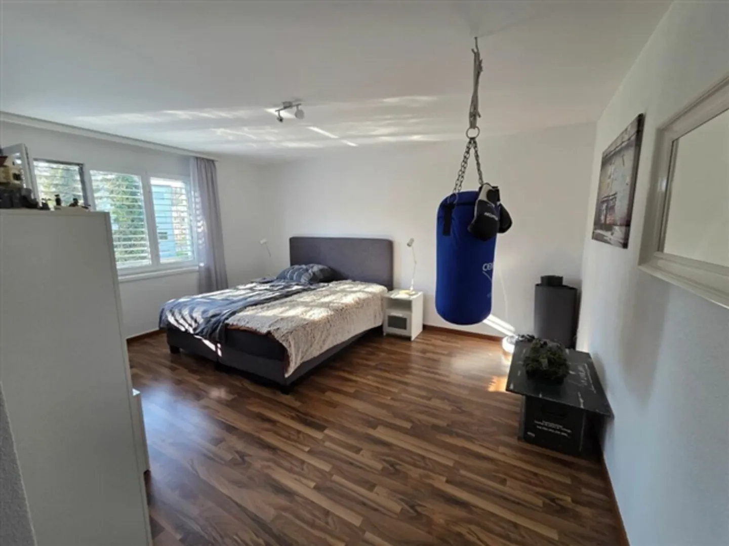 Beautiful 4.5-room apartment in ownership standard with fireplace in a very quiet and southern location - Photo 7 of 11