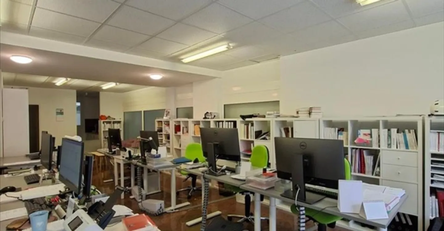 Bureau à louer - Photo 2 sur 4