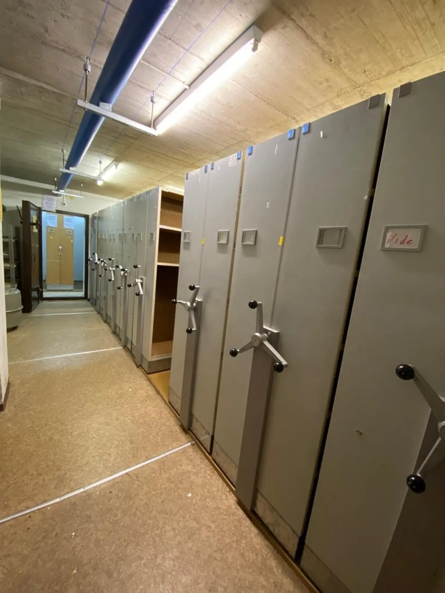 Vicino alla stazione di Losanna - Deposito archivi - Foto 2 di 5