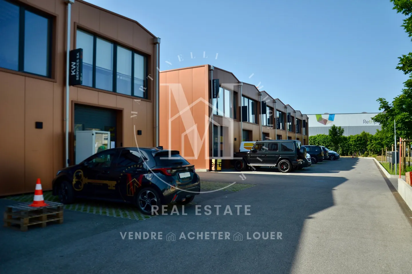 Commercial space for rent in Crissier - Photo 1 of 3