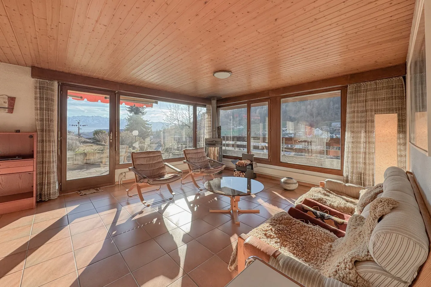 Ein Haus, zwei Wohnungen: viel Platz für Familie, Arbeit und Kreativität - Foto 4 von 13