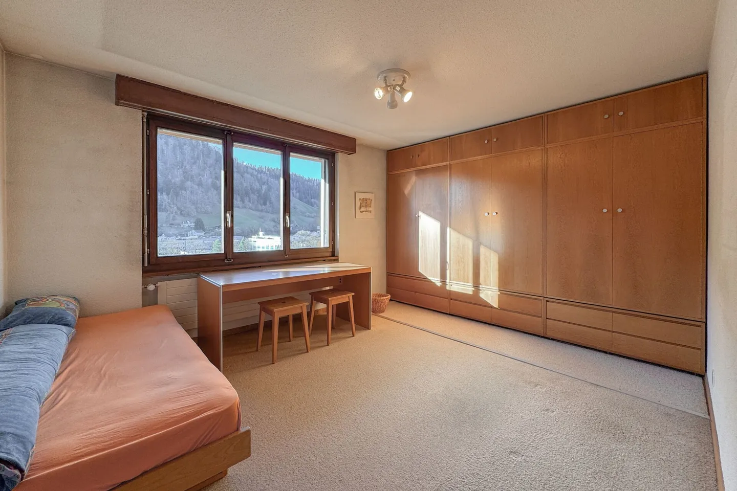 Ein Haus, zwei Wohnungen: viel Platz für Familie, Arbeit und Kreativität - Foto 7 von 13