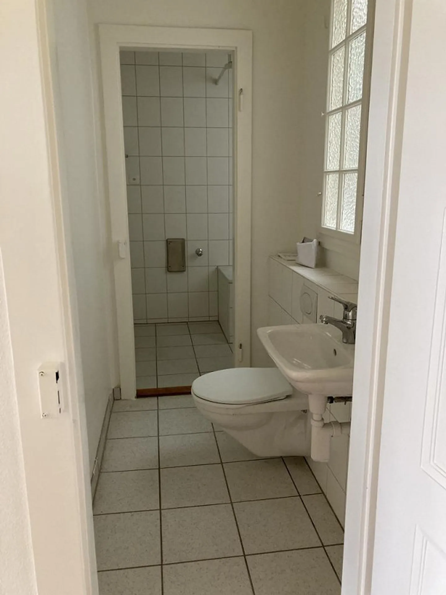 Charming old apartment in a top location near the University Hospital Basel - Photo 8 of 9