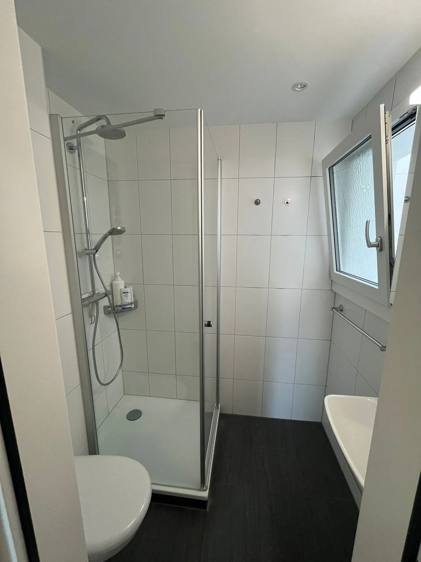 Bright 2.5-room apartment with balcony in Ostermundigen - available from August 2026 - Photo 10 of 11