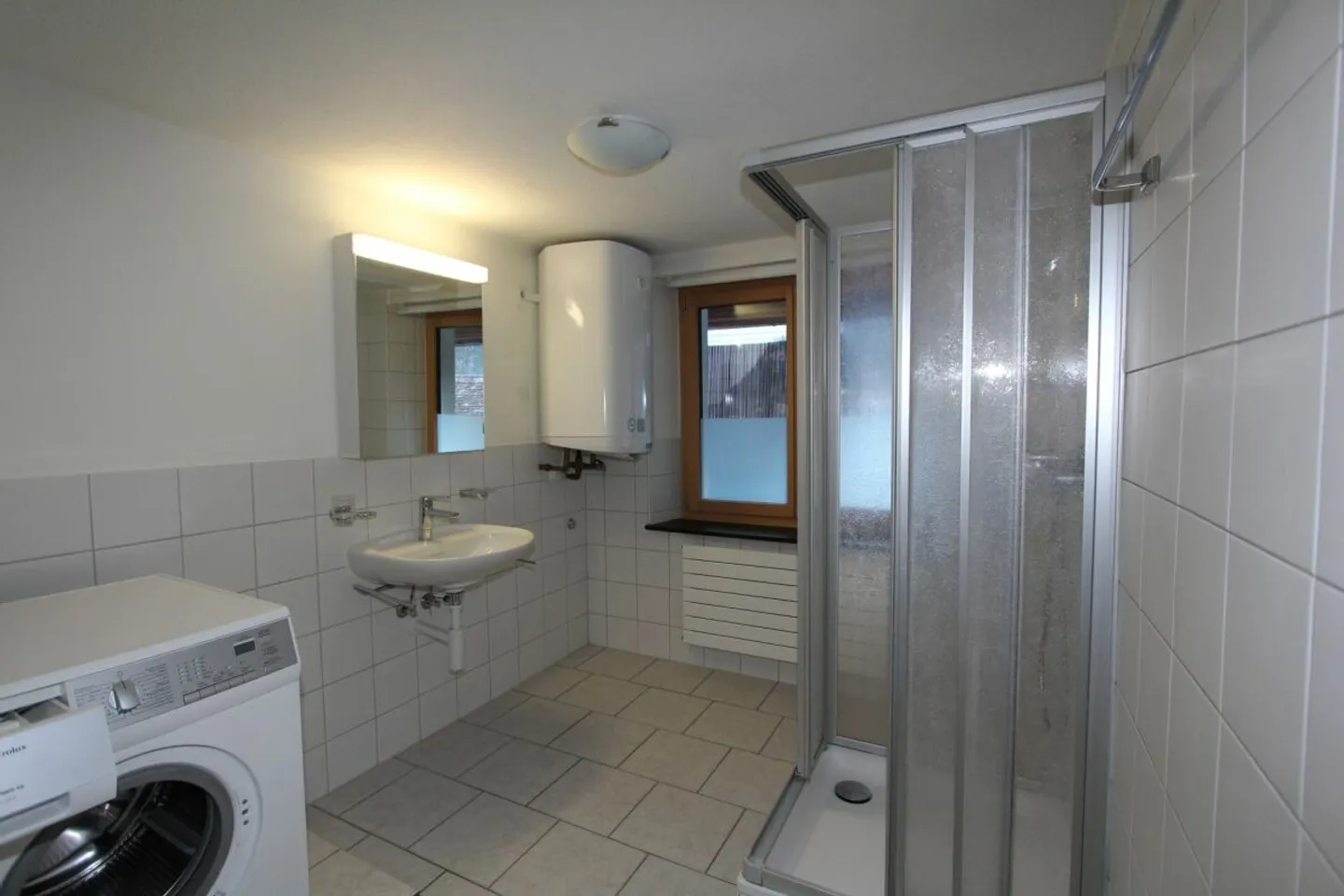 Central located 4.5 room apartment on Neudorfstrasse - Photo 7 of 7