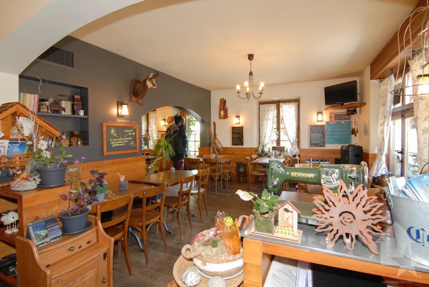 Bella opportunità: Caffè-Ristorante nel villaggio di Veysonnaz - Foto 2 di 8