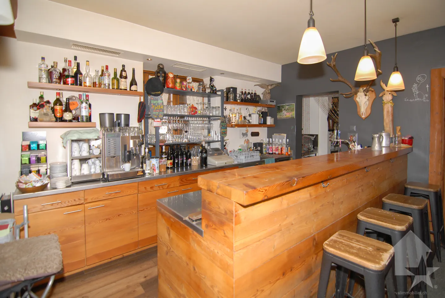 Bella opportunità: Caffè-Ristorante nel villaggio di Veysonnaz - Foto 4 di 8