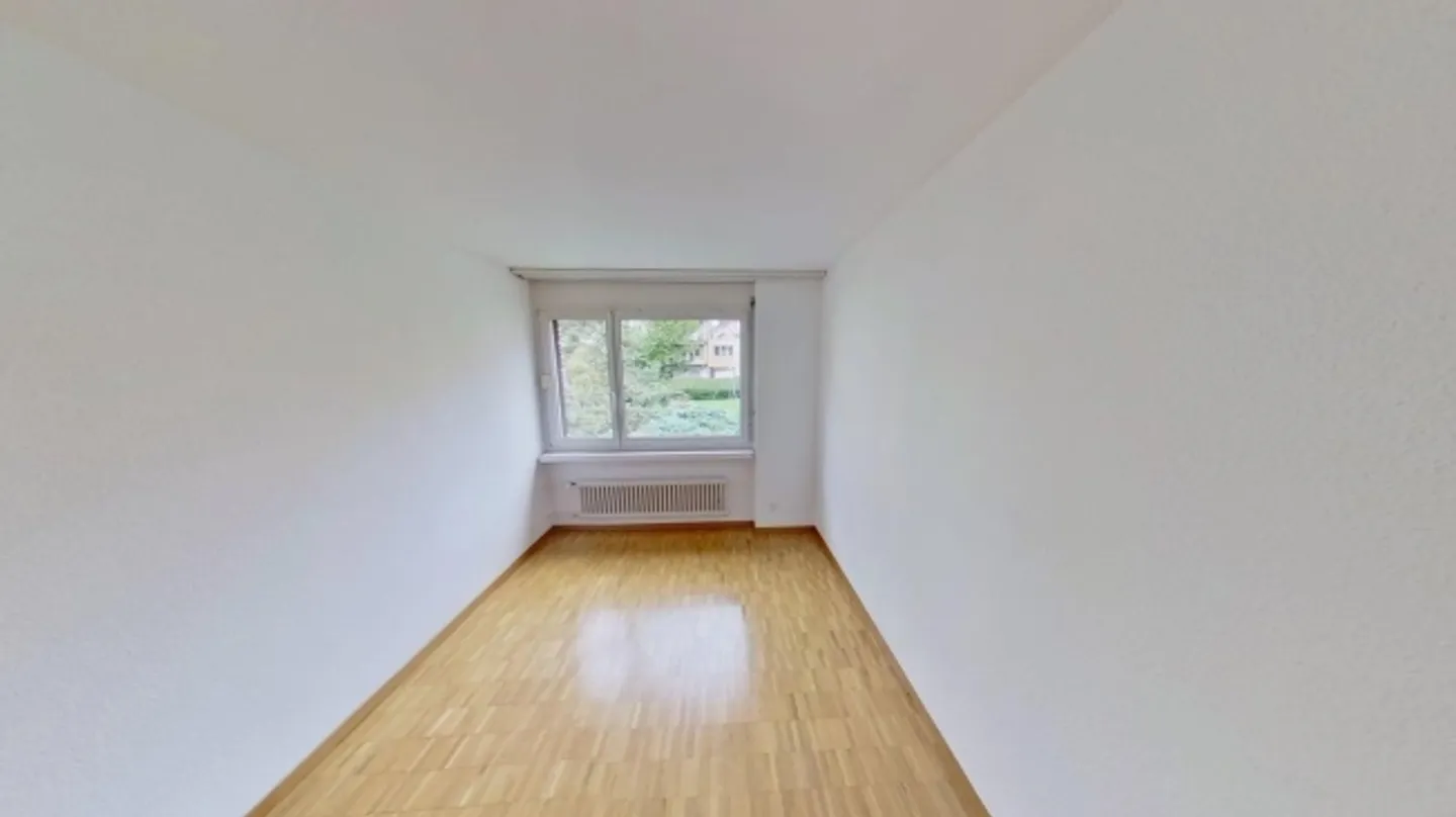 Spacious Living at Hegibachplatz in District 8 - Photo 8 of 11