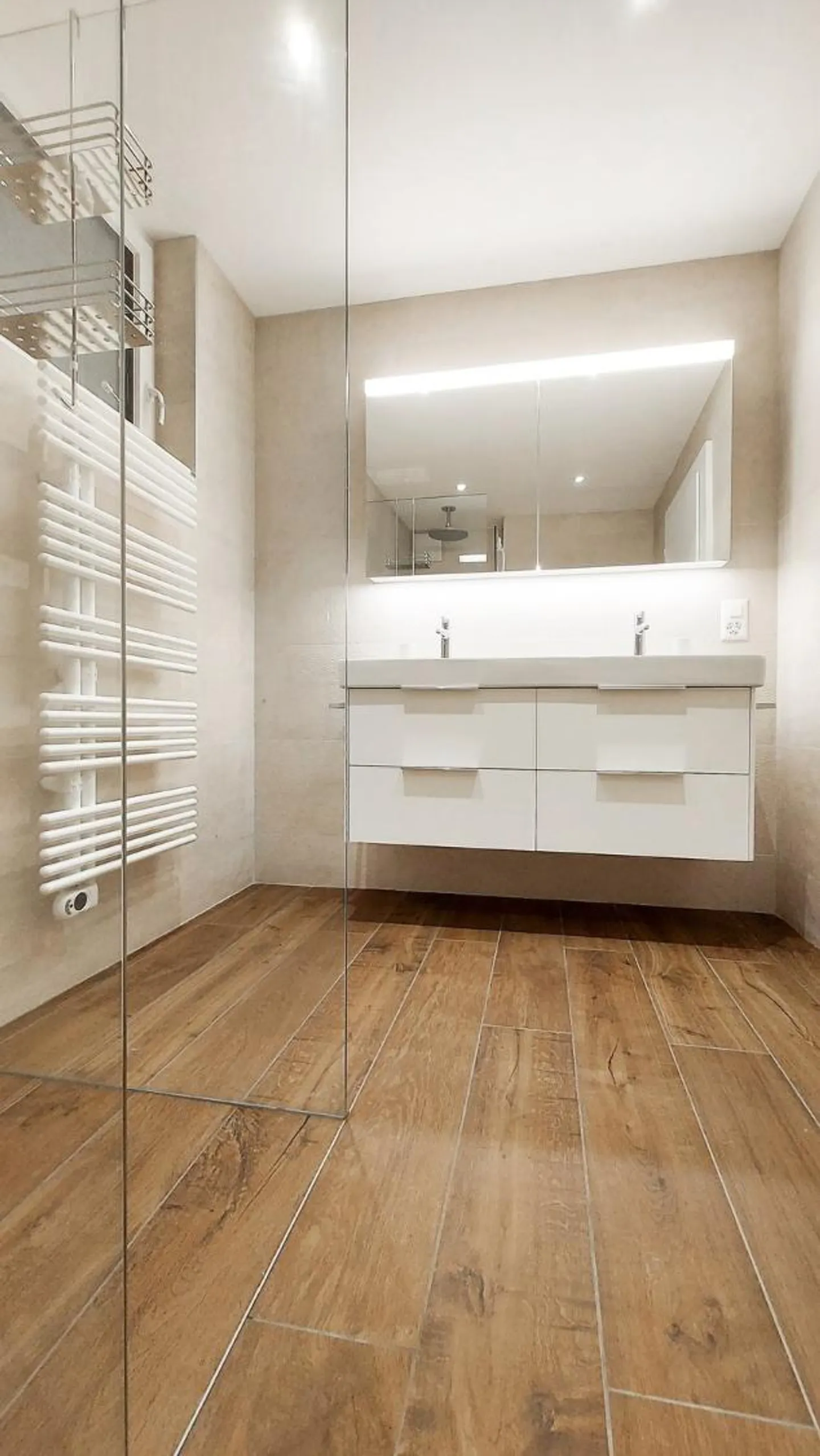 RFSA presents: 127 m² of high standing on the edge of the forest - Courtepin. - Photo 8 of 13
