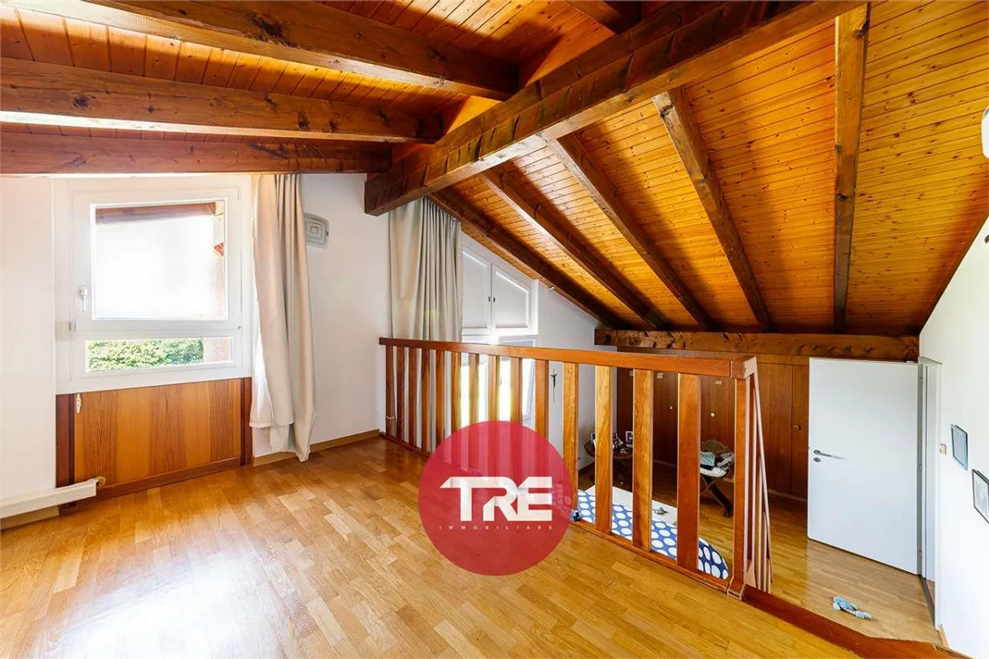 Grande villa con piscina - Foto 13 di 13