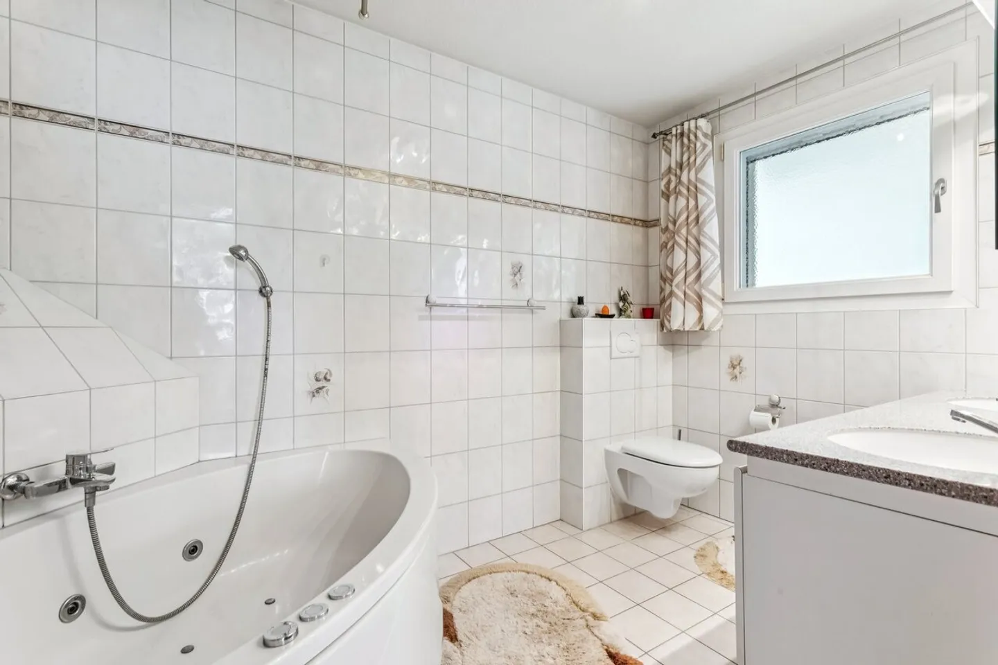 «Wunderschöne Doppelvilla mit Pool und Unterkunft zur Selbstverpflegung in Misery» - Foto 6 von 14