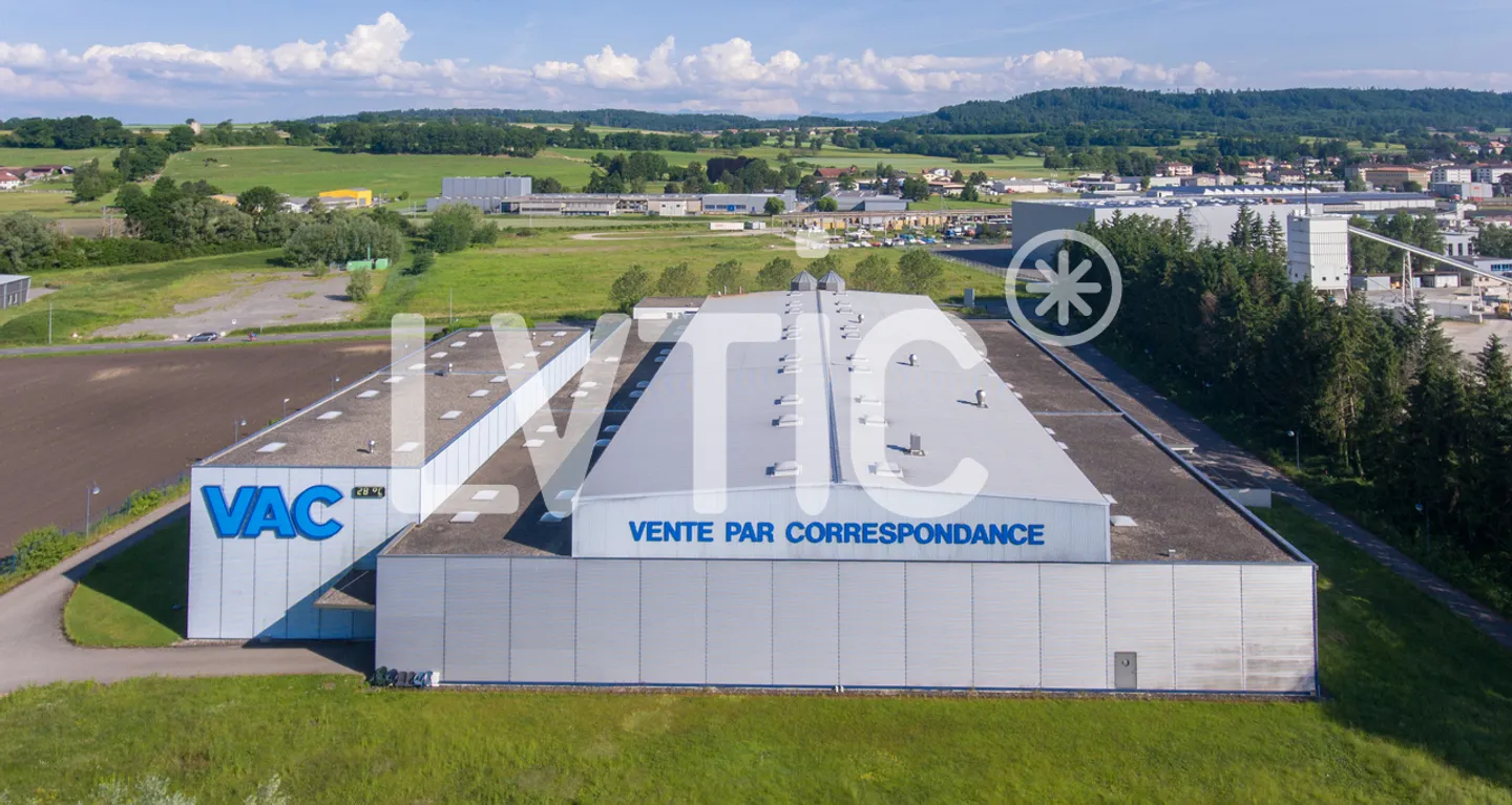 Logistikhalle und Büros von 7200 m2 teilbar zur Miete in Avenches - Foto 2 von 11