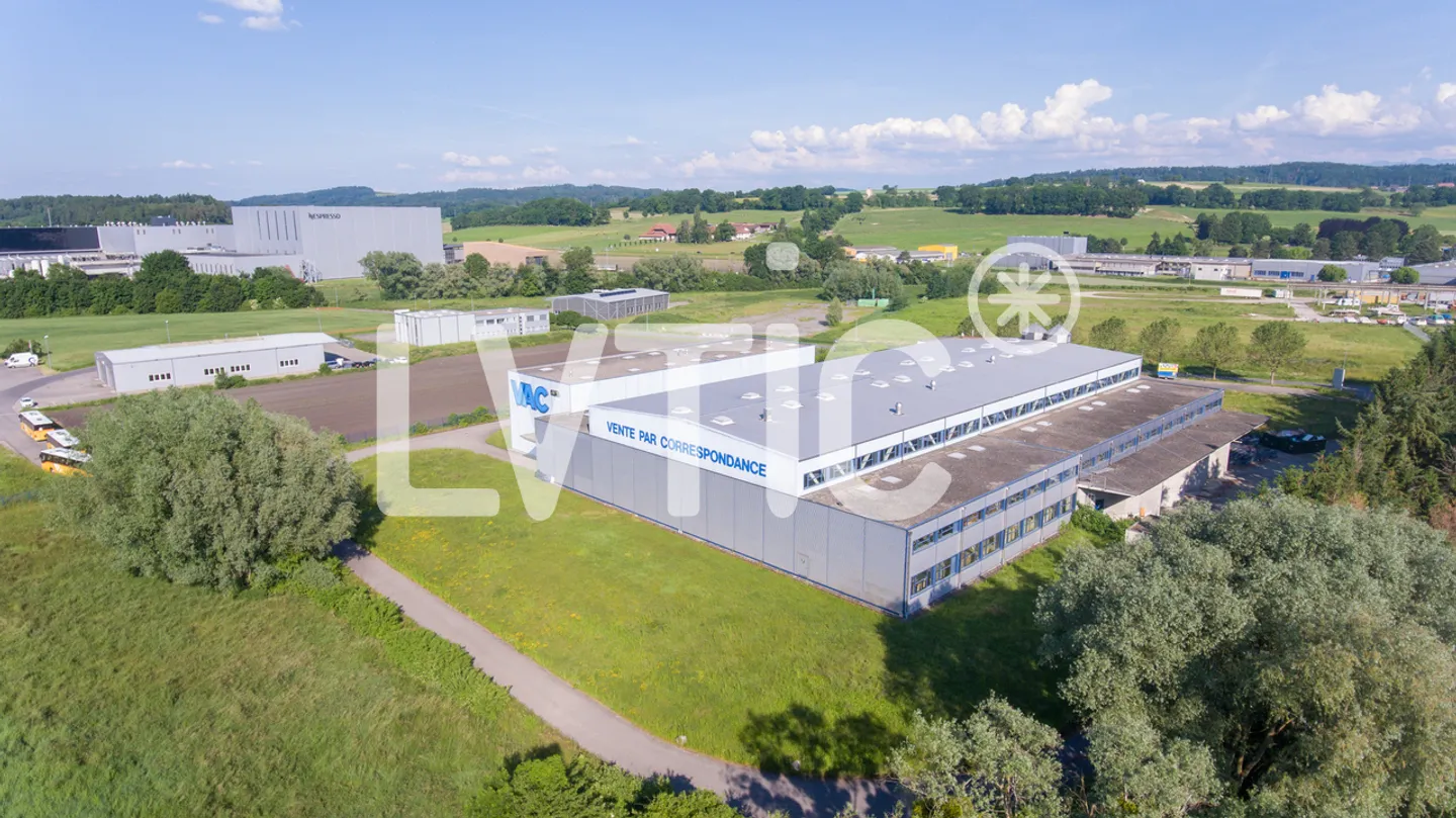 Logistikhalle und Büros von 7200 m2 teilbar zur Miete in Avenches - Foto 3 von 11