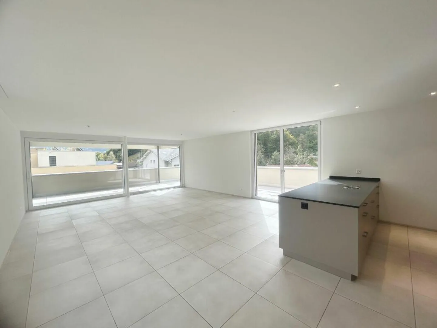 Moderno appartamento attico di 4,5 stanze con vista panoramica mozzafiato - Foto 1 di 12
