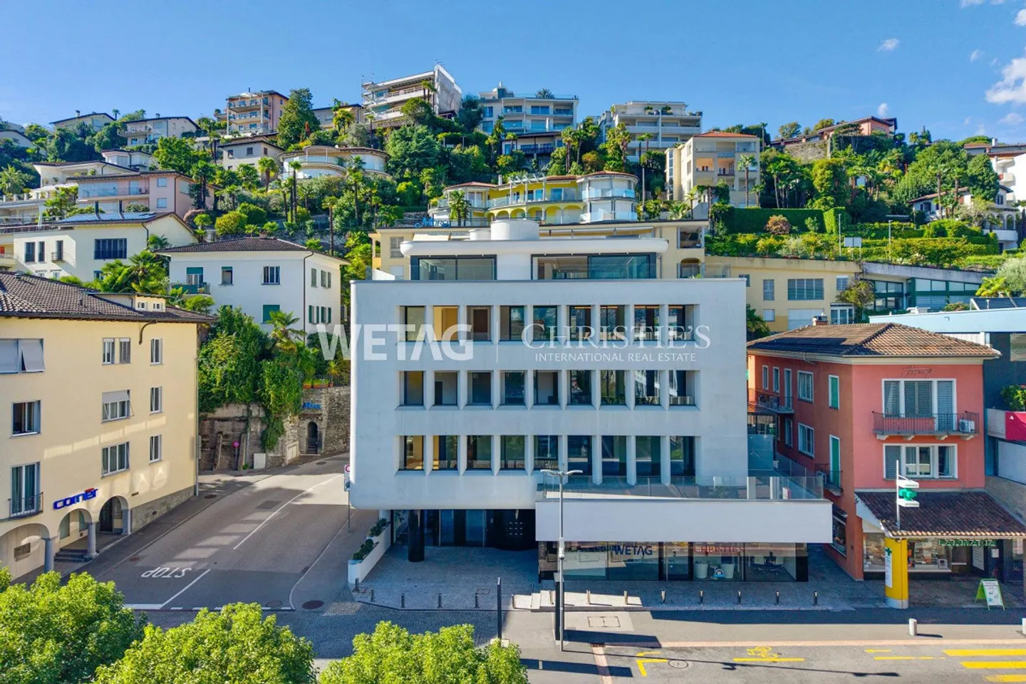 Appartement moderne et de haute qualité de 3,5 pièces avec terrasse à Ascona à vendre - Photo 1 sur 12