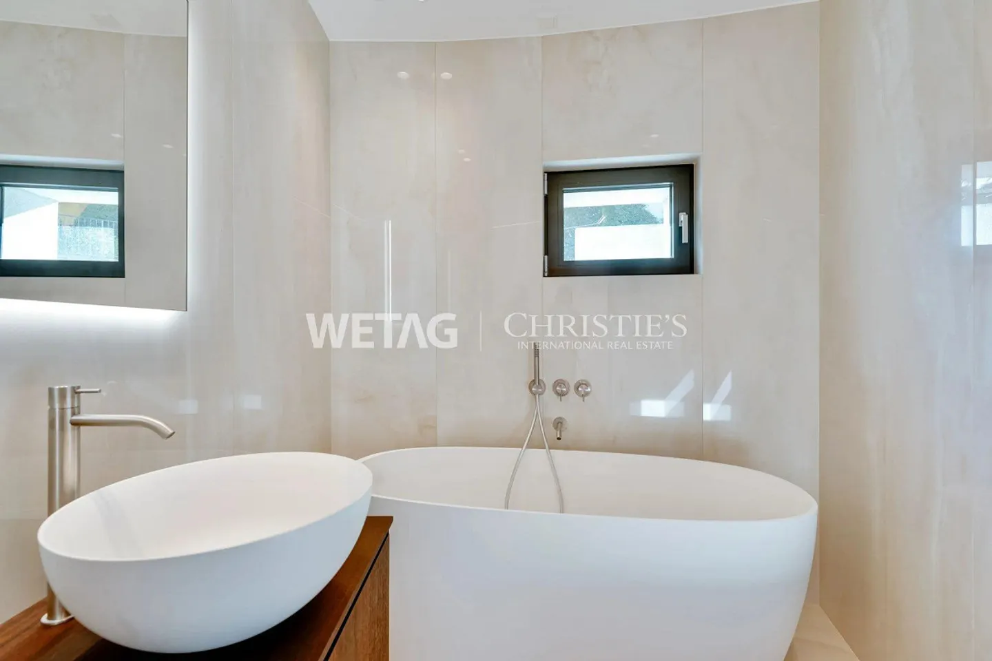 Appartement moderne et de haute qualité de 3,5 pièces avec terrasse à Ascona à vendre - Photo 7 sur 12