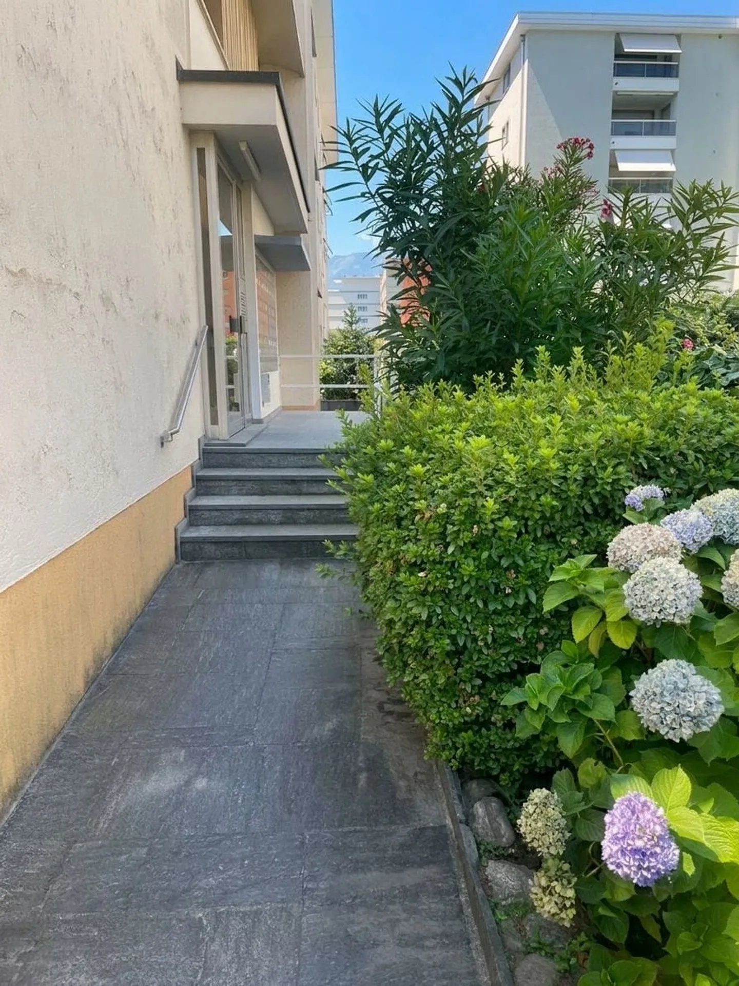 Studio 1 pièce avec balcon à Minusio à vendre, 2ème étage avec ascenseur - Photo 4 sur 6