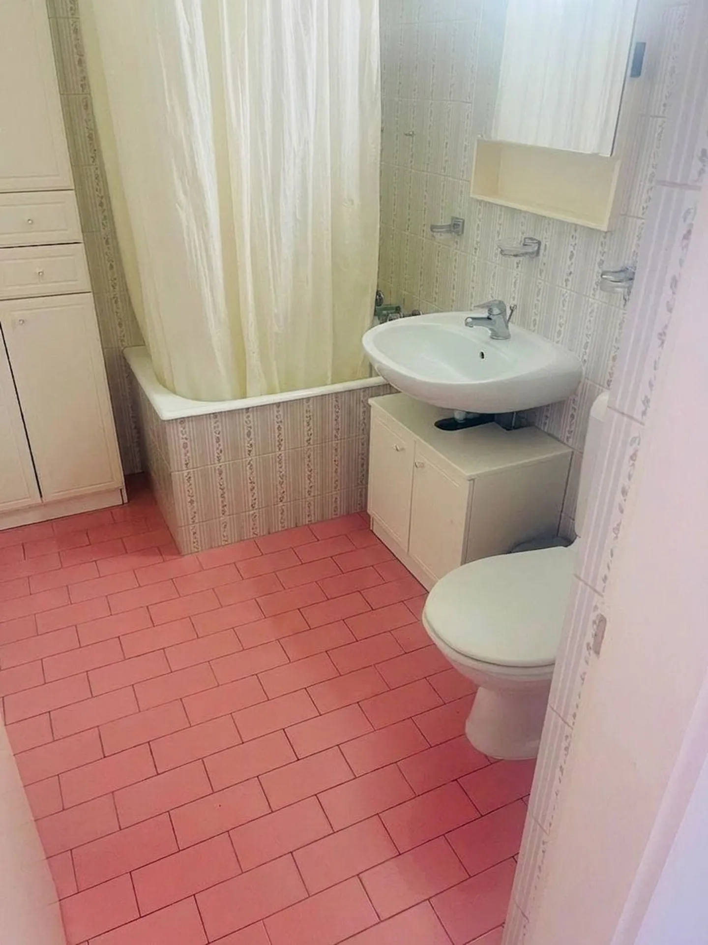 Studio 1 pièce avec balcon à Minusio à vendre, 2ème étage avec ascenseur - Photo 5 sur 6