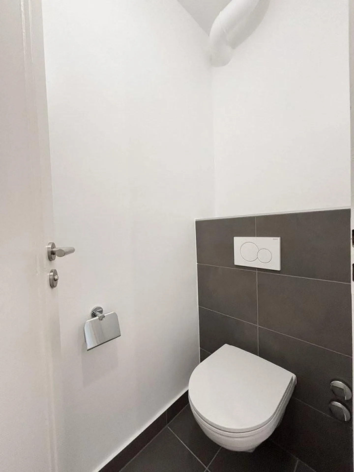 Beautiful 4-room apartment in Servette - Photo 8 of 8