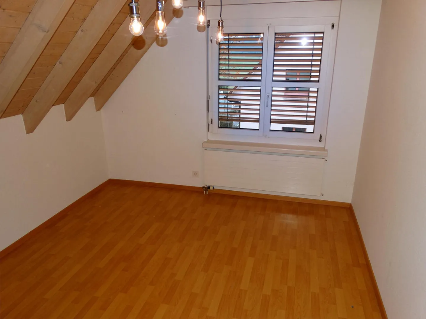 5.5 Room Apartment in Regensdorf - Photo 3 of 11