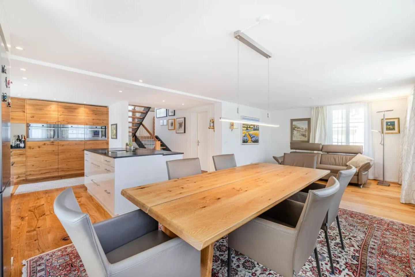 Freiraum für die Familie - freistehendes 5.5-Zimmer Einfamilienhaus in der Stadt St. Gallen - Foto 1 von 13