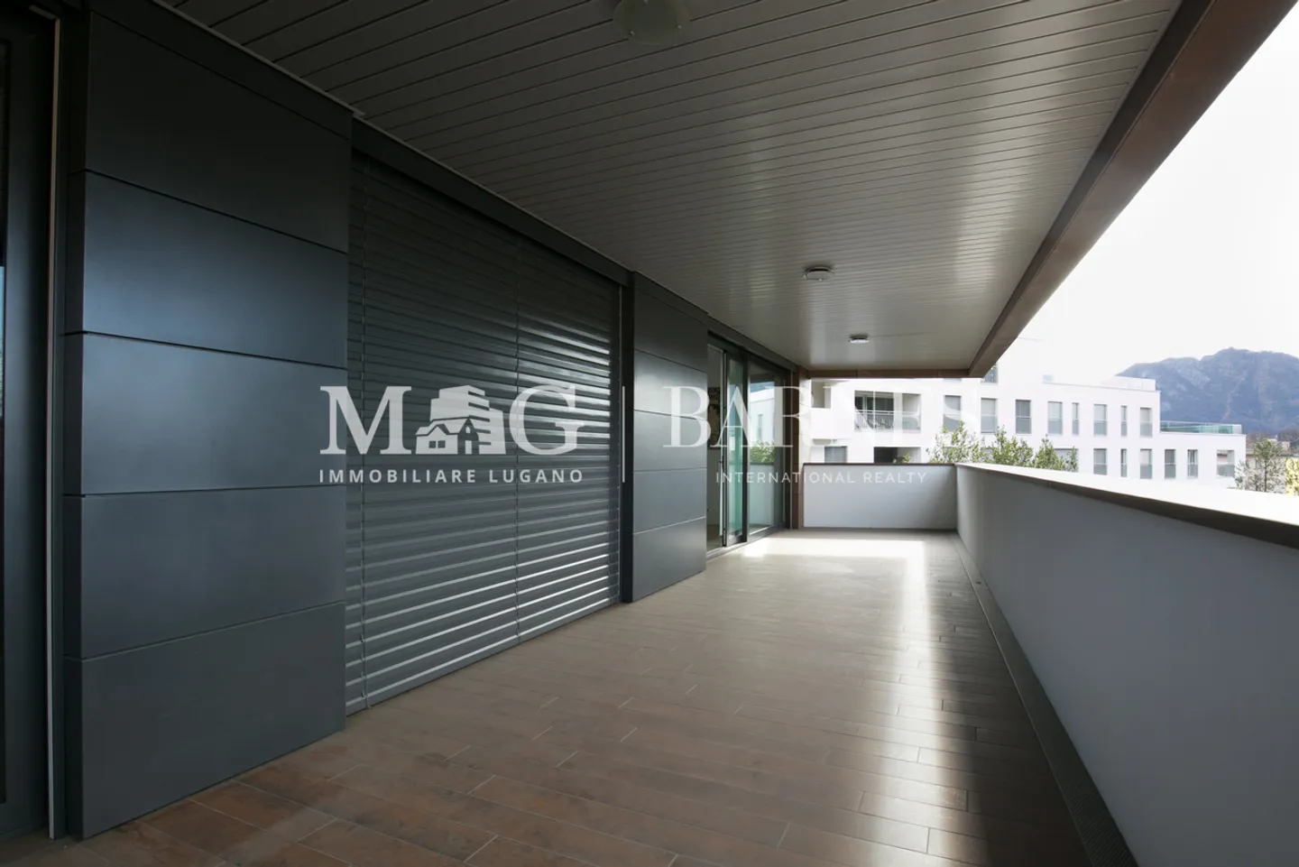 Appartamento moderno con balcone panoramico - Foto 12 di 17