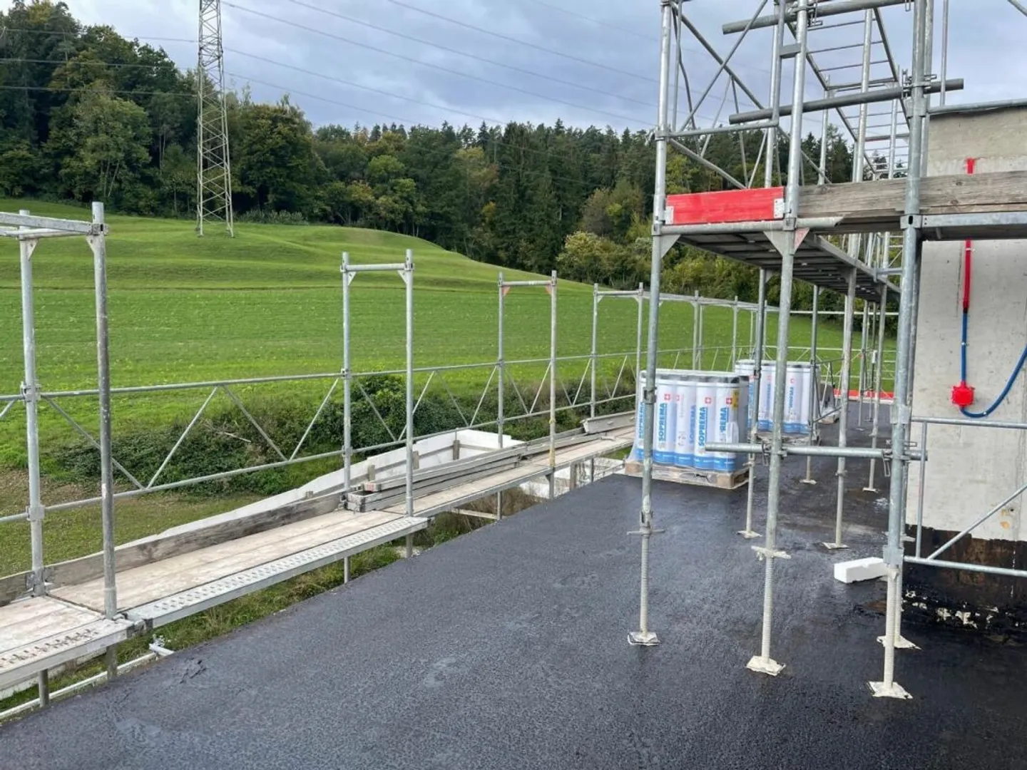 Your new home awaits: Modern new apartments in Embrach with spacious garden seating areas or balconies - Photo 4 of 11