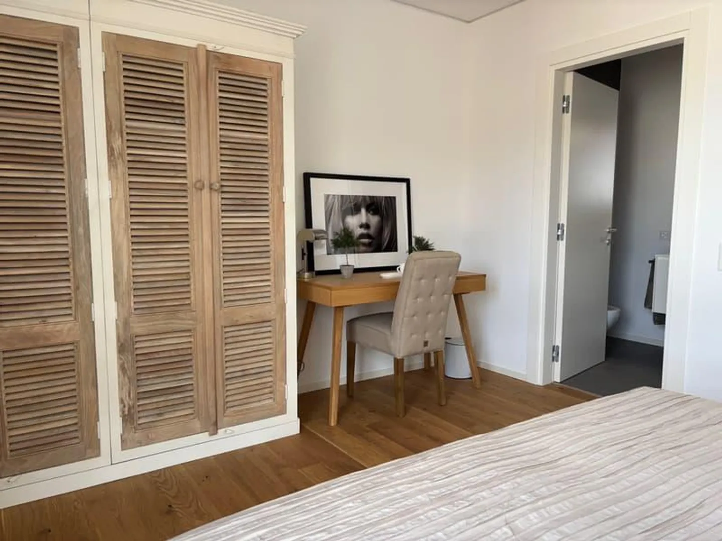 Appartamento moderno con vista lago - Foto 6 di 8