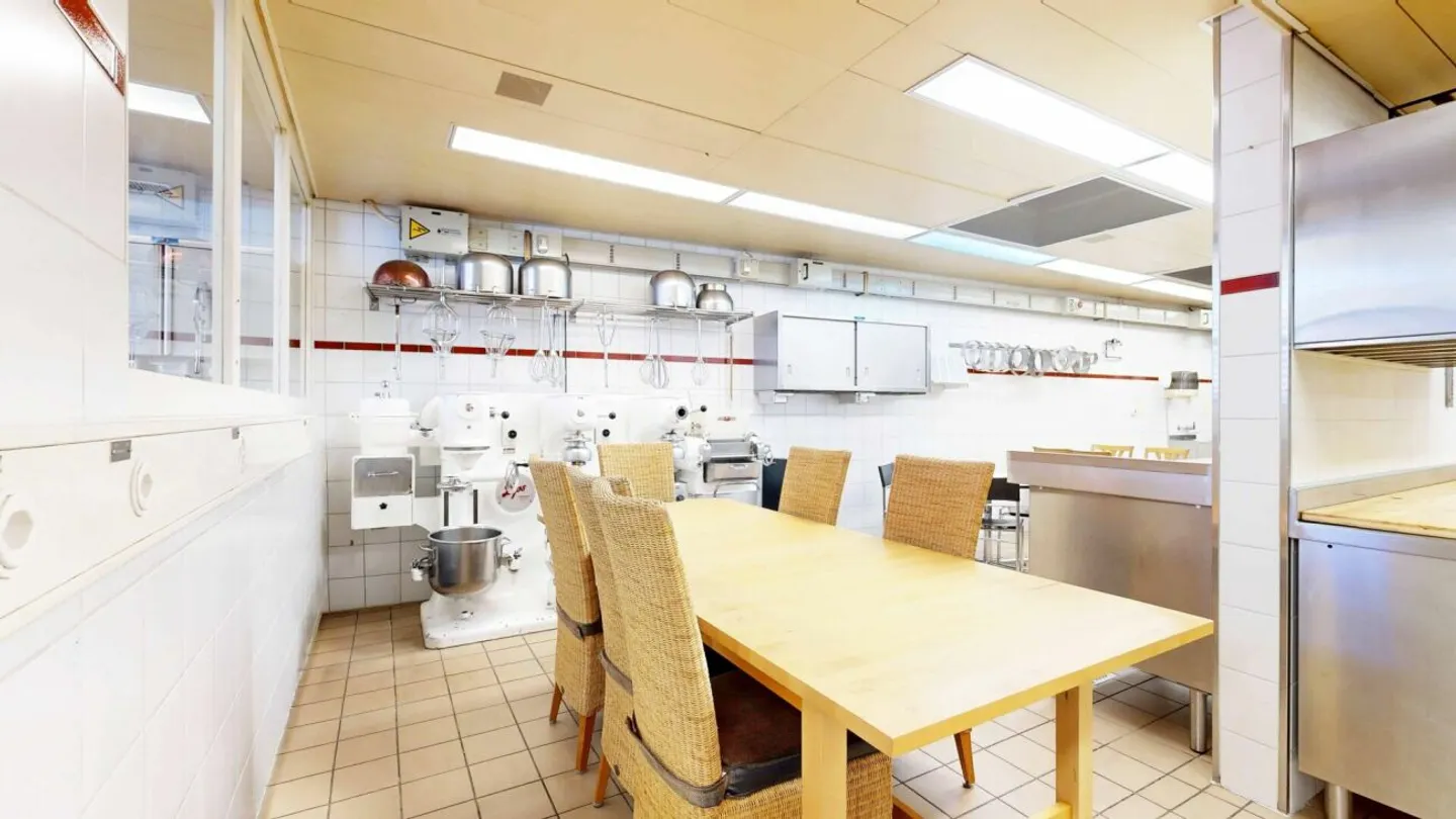 Boulangerie au Centre de Burgdorf - Photo 5 sur 16