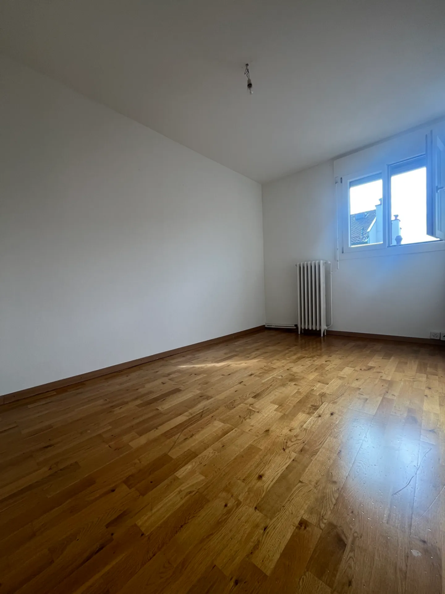 Wunderschöne 5,5-Zimmer-Wohnung im Mont-Blanc-Viertel - Foto 3 von 7