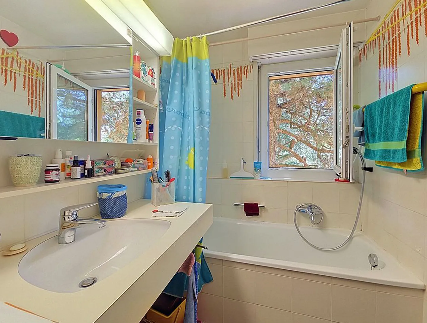 Charming terraced house with 5.5 rooms, large garden and terraces! - Photo 10 of 14
