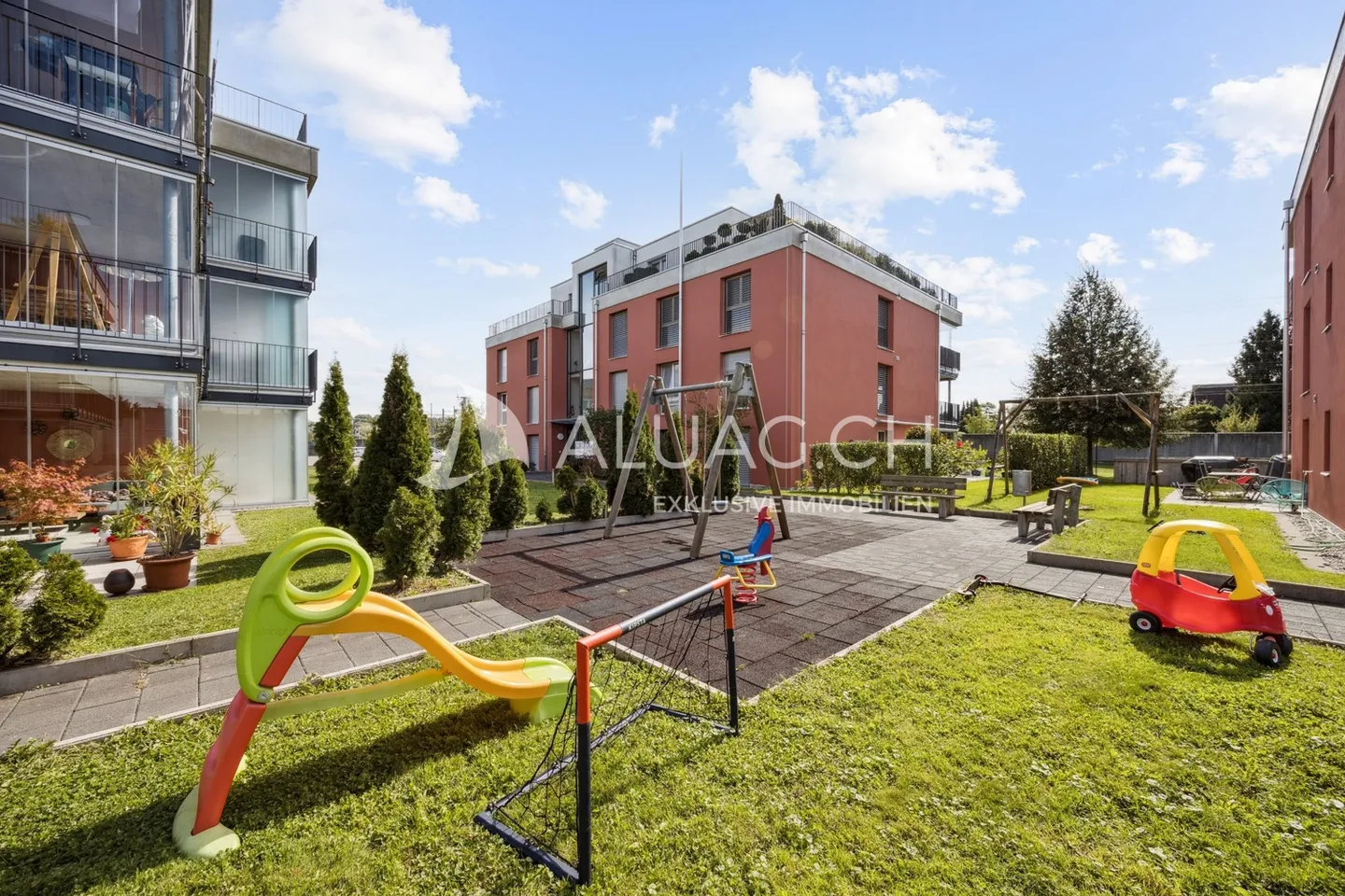 BRIGHT 4.5 ROOM APARTMENT WITH WINTER GARDEN - Photo 11 of 12