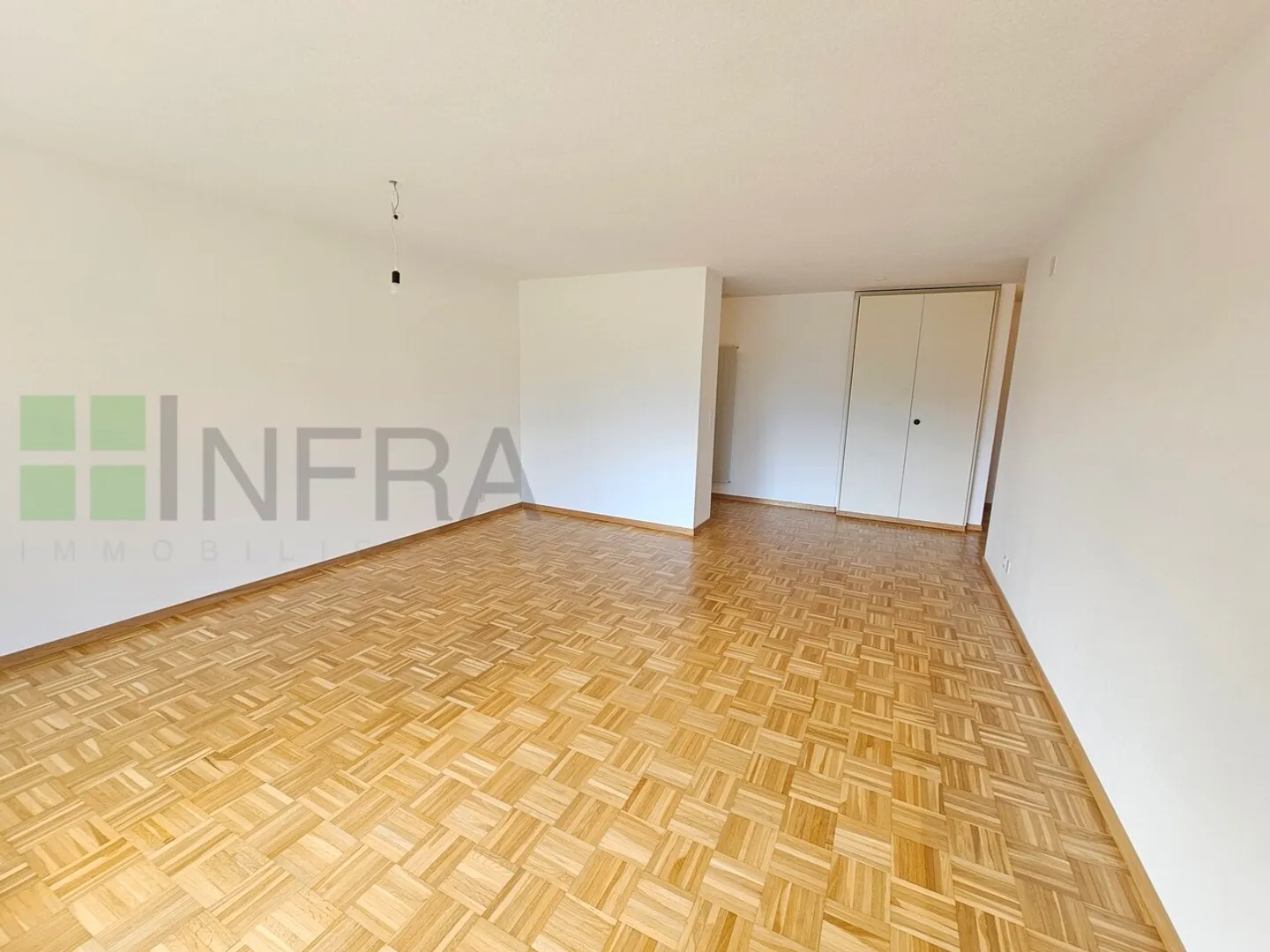 Vista sugli alberi - 3,5 stanze di 73 m2 - Foto 3 di 17