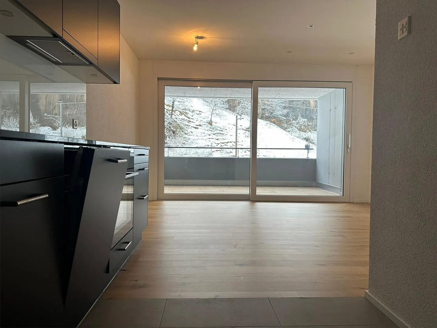 1 Room Apartment - Photo 2 of 7